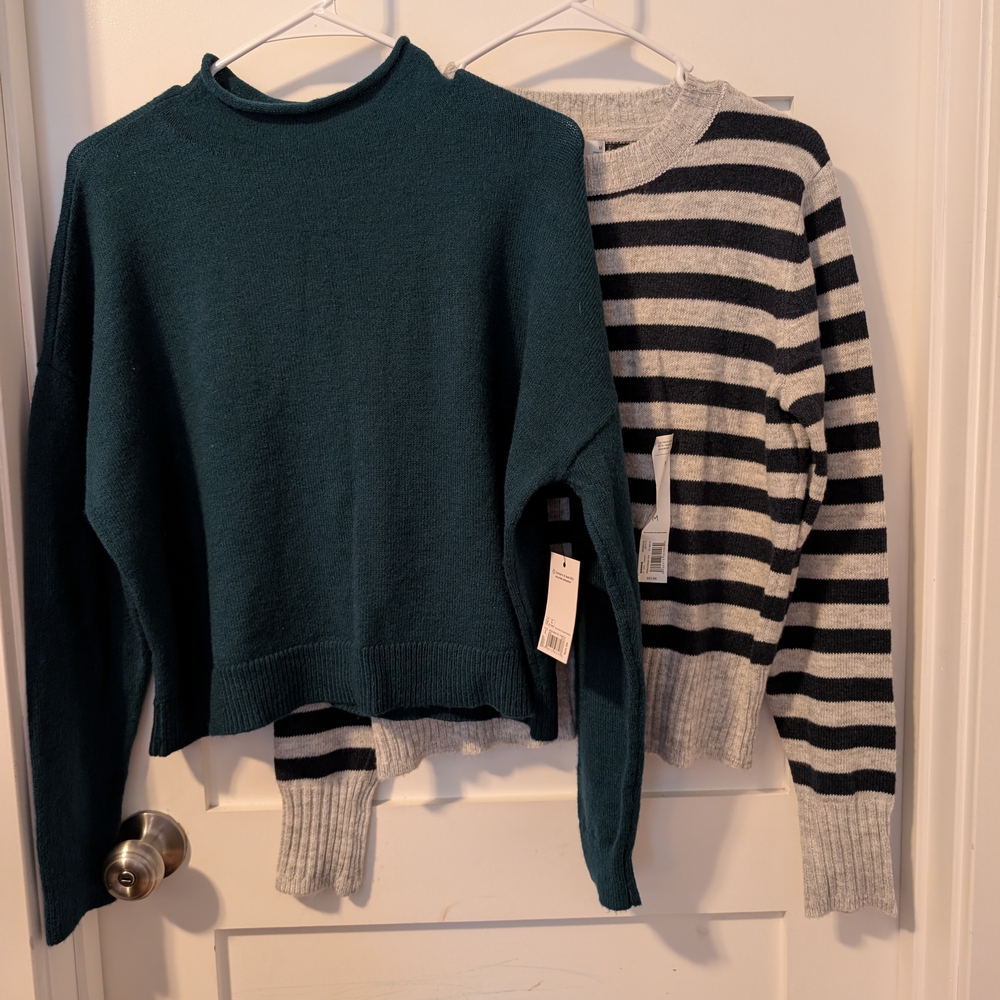 Sonoma Teal and Gray Crew Neck Sweaters